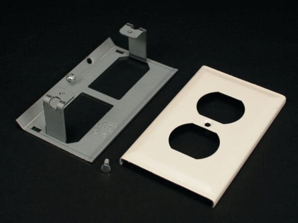 STL DUPLEX RECEPT PLATE 3000 GRAY
