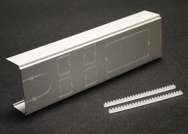 Aluminum chassis with plastic parts.