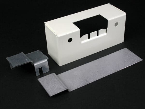 STL REDUCING CONNECTOR 2400 IVORY